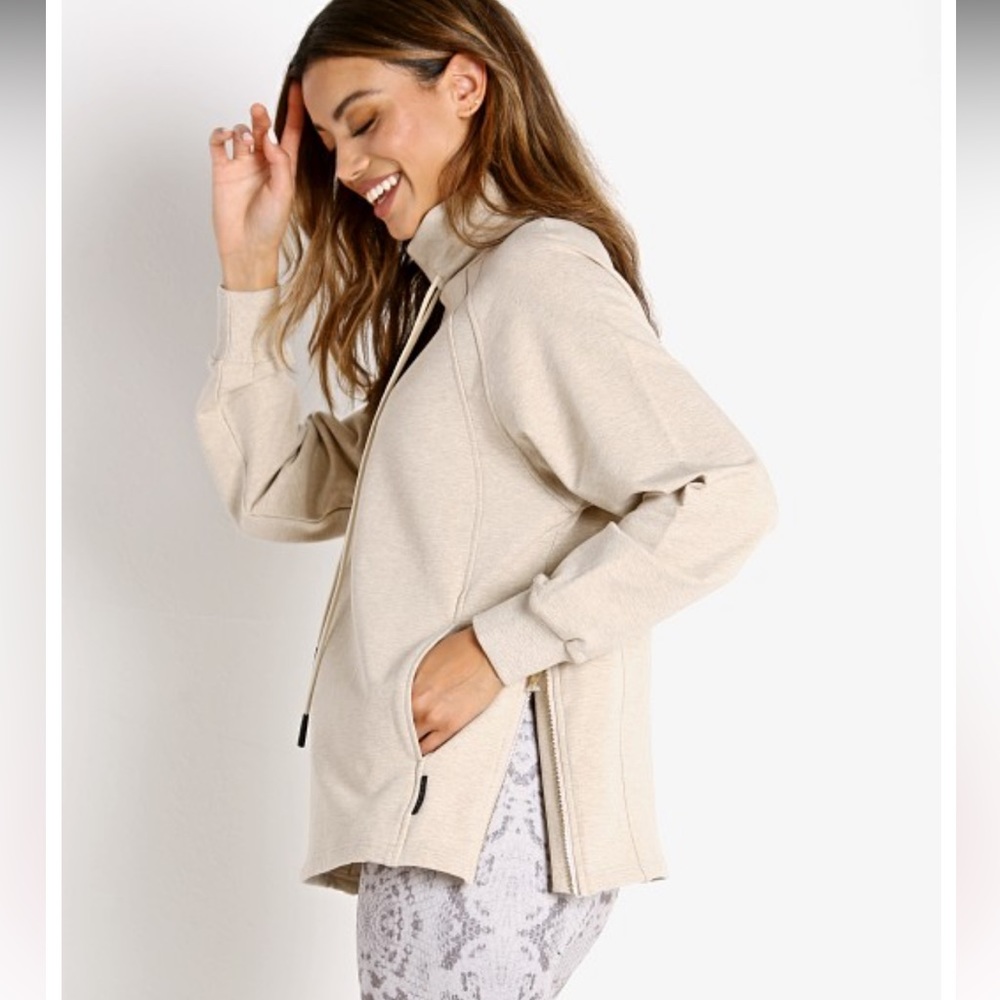 Varley Pullover - image 8